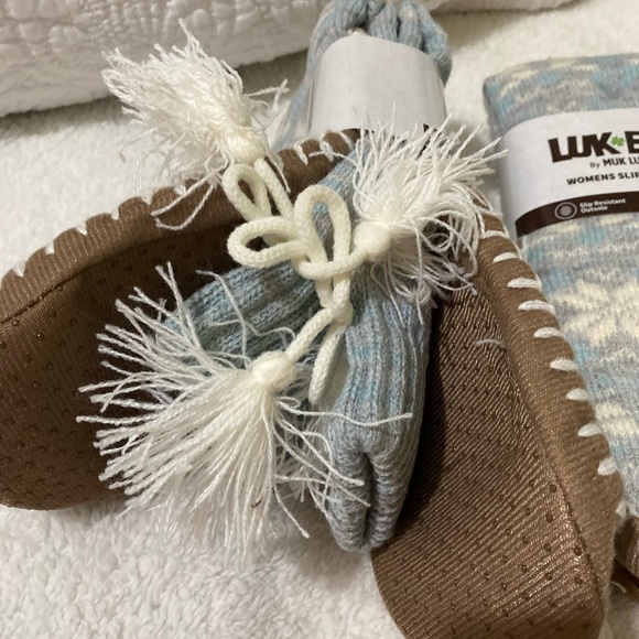 This is One pair of Luk Ees By Muk Luks Slipper Socks Women L/XL NWT - Picture 4 of 7